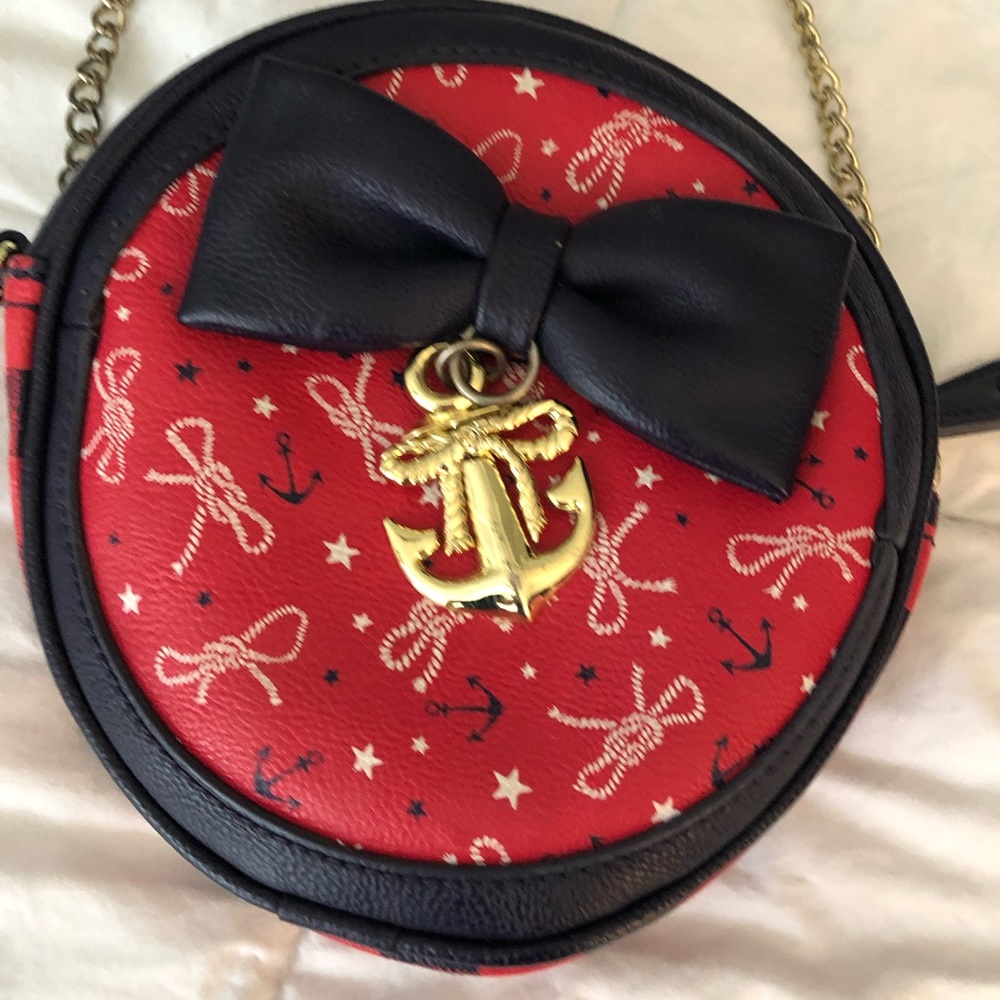 Betsy Johnson Anchor cross body